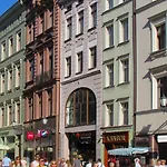 Szeroka Apart